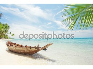 Фотообои «View of nice tropical beach with old boat» - фото (1)