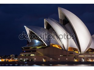 Фотообои «Сиднейская Опера в сумерках»