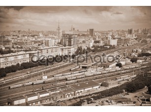 Фотообои «Москва - исторический район. железная дорога на переднем плане. Фото в сепии тонированные» - фото (1)