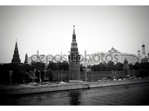 Фотообои «Черно-белое фото Московского Кремля»