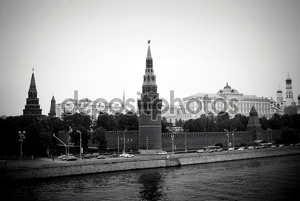 Фотообои «Черно-белое фото Московского Кремля» - фото (1)
