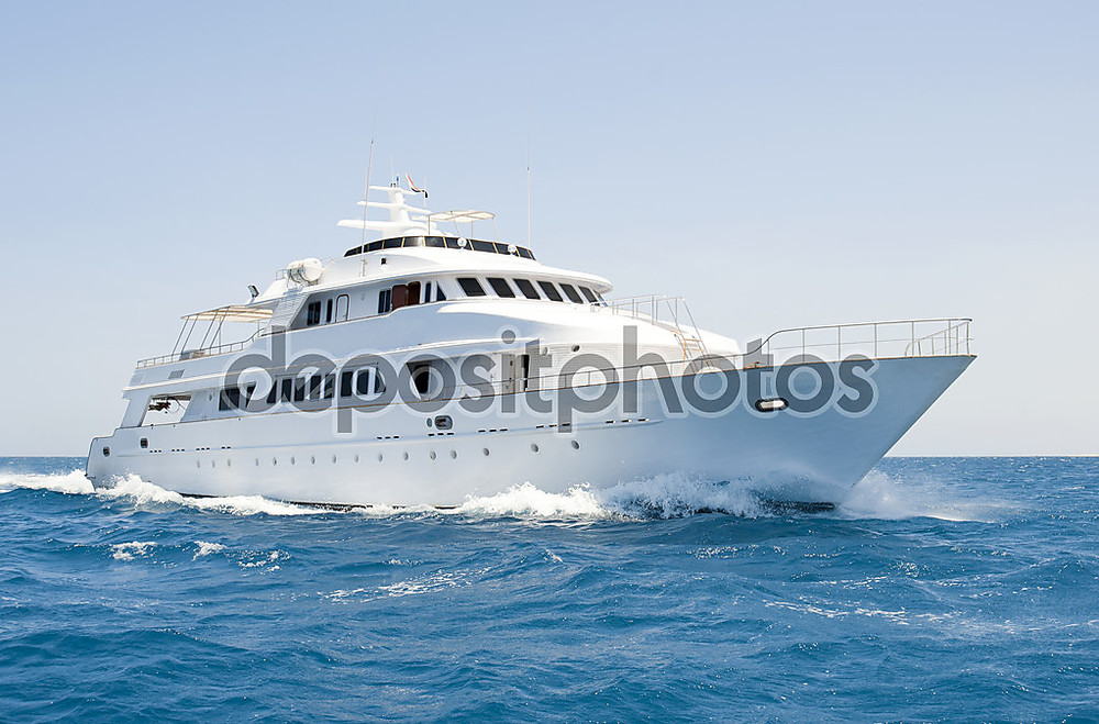Фотообои «Большой моторная яхта в настоящее время на море» - фото (1)